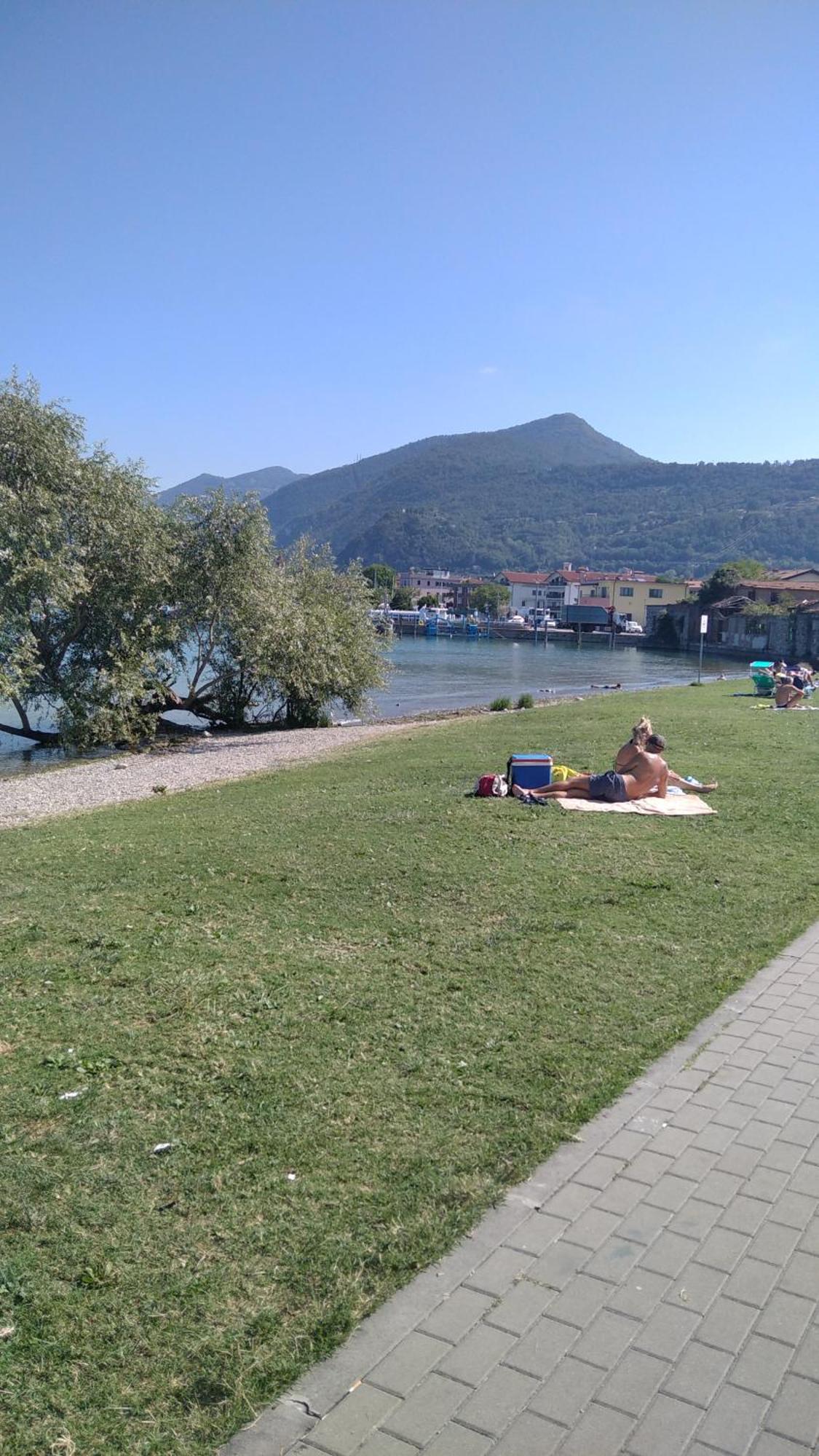 Ferienwohnung Beth House Iseo Zimmer foto